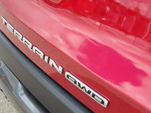 Used 2025 GMC Terrain Elevation AWD/4WD image 29