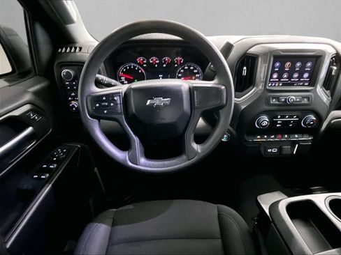 Used 2024 Chevrolet Silverado 1500 Custom Trail Boss AWD/4WD image 7