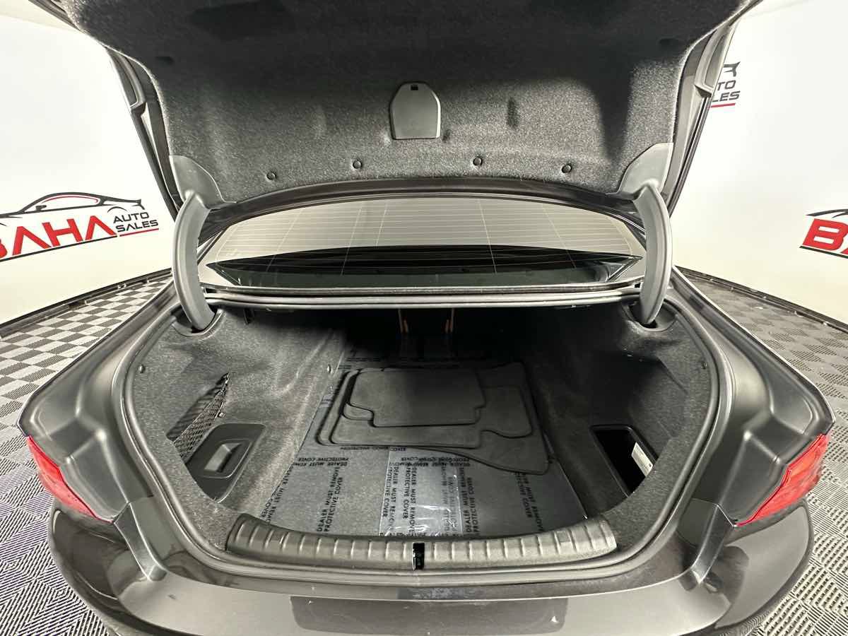 Used 2019 BMW 540i w/ Premium Package RWD image 22