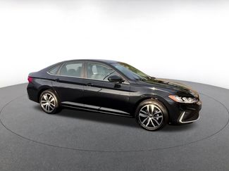 Used 2025 Volkswagen Jetta SE video 2