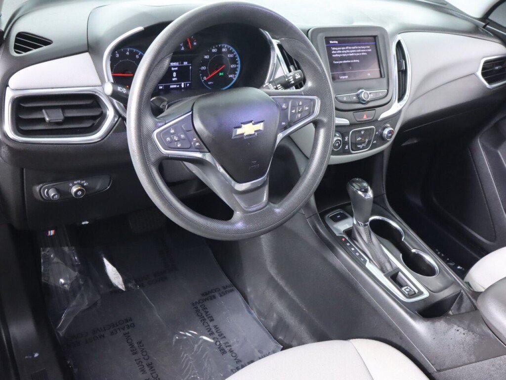 Used 2020 Chevrolet Equinox LS w/ LPO, Cargo Package AWD/4WD image 9