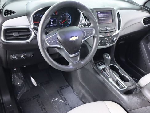 Used 2020 Chevrolet Equinox LS w/ LPO, Cargo Package AWD/4WD image 9