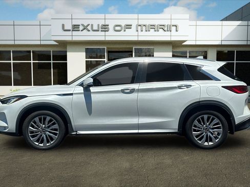 Used 2023 INFINITI QX50 Luxe FWD image 2