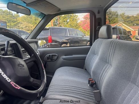 Used 1998 Chevrolet Silverado 1500 2WD Regular Cab w/ Convenience Group image 16