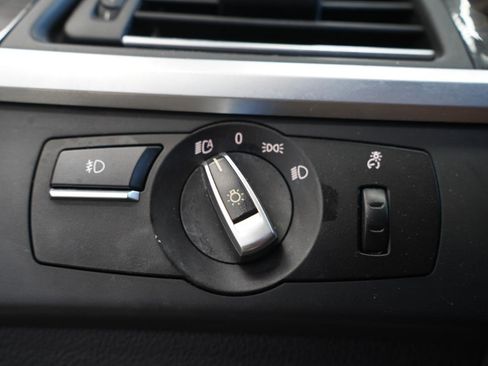 Used 2013 BMW 640i Convertible RWD image 32