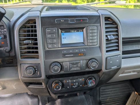 Used 2022 Ford F350 XL w/ Power Equipment Group AWD/4WD image 15