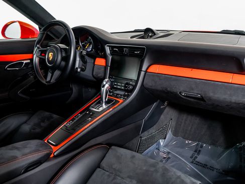 Used 2018 Porsche 911 GT3 image 48