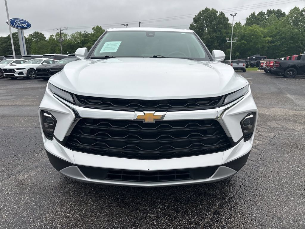 Used 2025 Chevrolet Blazer LT AWD/4WD image 8