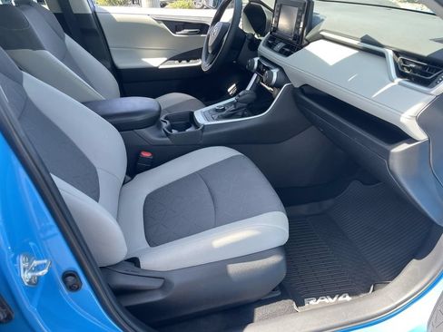 Used 2020 Toyota RAV4 XLE w/ Convenience Package AWD/4WD image 34
