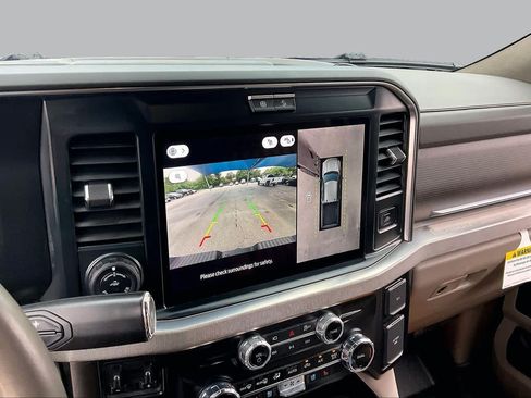 Used 2025 Ford F250 Platinum w/ Platinum Plus Package AWD/4WD image 27