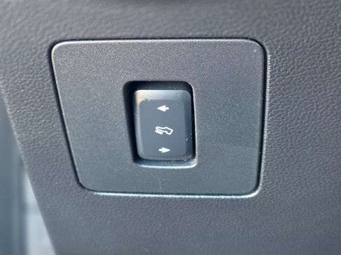 Used 2017 Ford F150 Raptor w/ Equipment Group 802A Luxury image 44