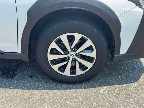 Used 2023 Subaru Outback Premium AWD/4WD image 10