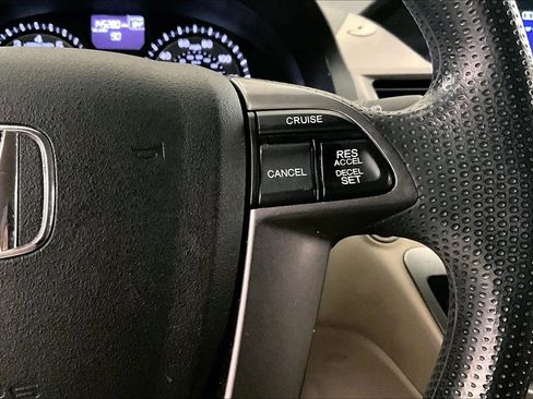 Used 2014 Honda Odyssey EX image 19