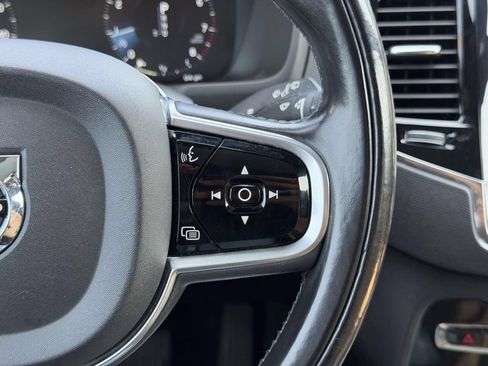Used 2018 Volvo XC90 T6 Momentum w/ Convenience Package AWD/4WD image 10