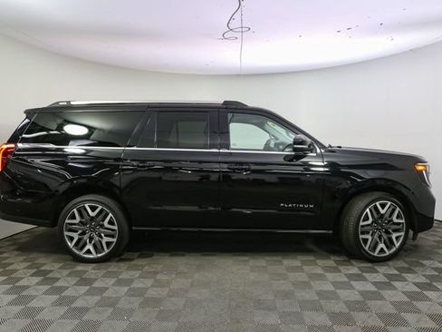 Used 2026 Ford Expedition Max Platinum w/ Platinum Ultimate Package AWD/4WD image 14