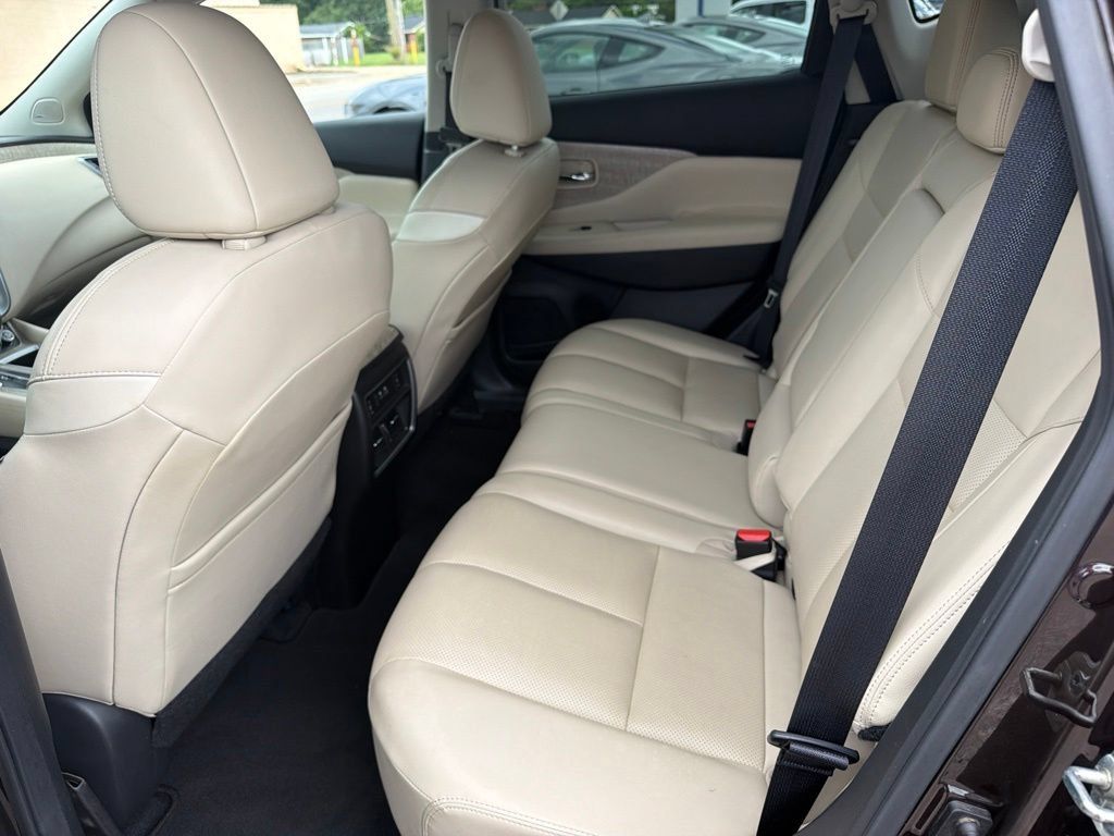Used 2021 Nissan Murano SL FWD image 14