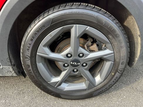 Used 2025 Kia K4 LXS image 30