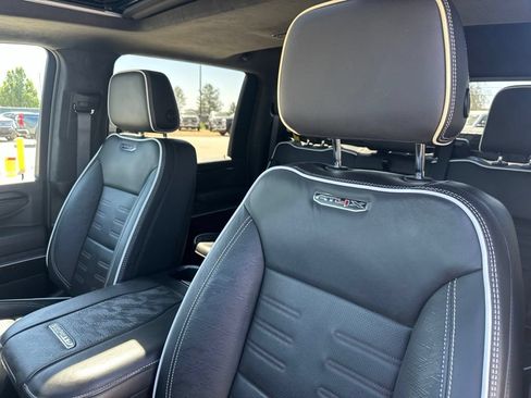 Certified 2025 GMC Sierra 2500 AT4X AWD/4WD image 15