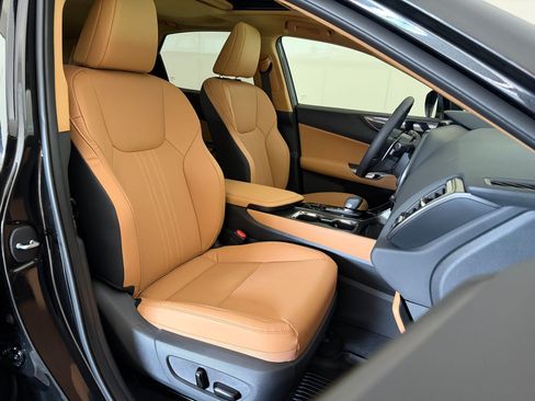 Used 2025 Lexus NX 350 AWD image 32