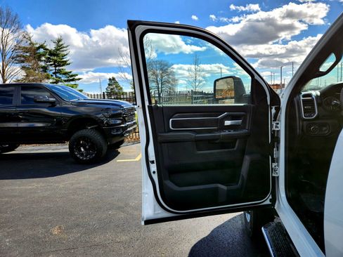 New 2024 RAM 4500 SLT w/ Quick Order Package 2YG SLT image 12