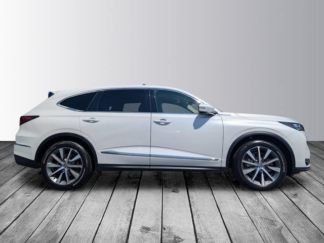 Used 2025 Acura MDX w/ Technology Package FWD image 4