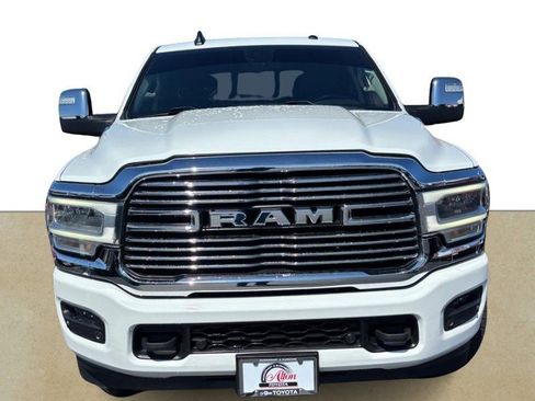 Used 2023 RAM 2500 Laramie AWD/4WD image 9