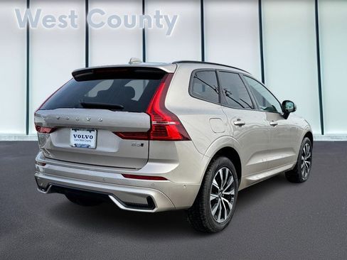 Certified 2025 Volvo XC60 B5 Plus image 4