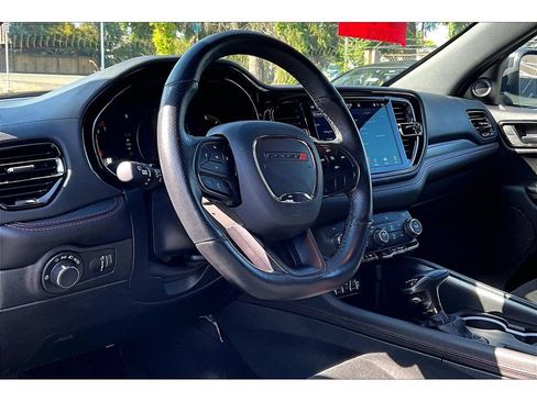 Used 2025 Dodge Durango GT AWD/4WD image 14