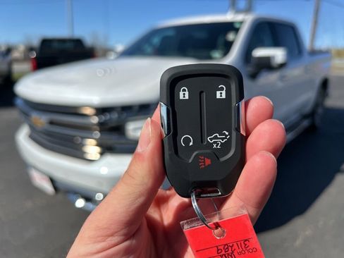 Used 2020 Chevrolet Silverado 1500 High Country w/ Technology Package image 53