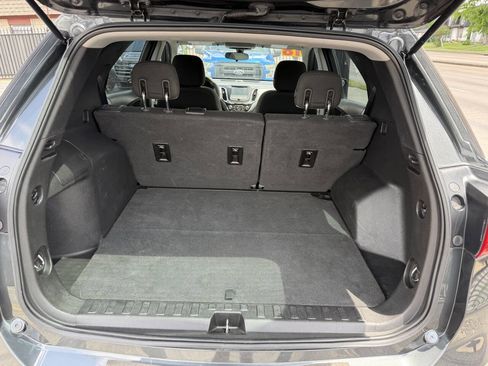 Used 2018 Chevrolet Equinox LS image 20