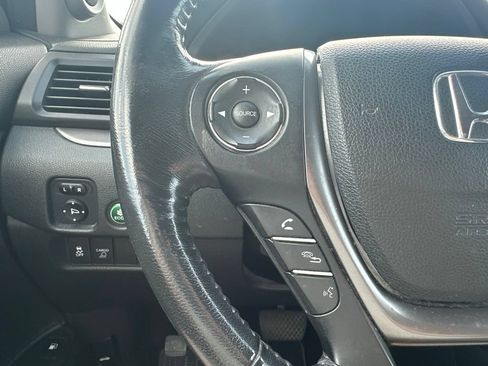 Used 2017 Honda Ridgeline RTL image 21