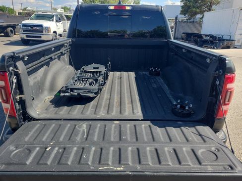 Used 2019 RAM 1500 Laramie AWD/4WD image 27