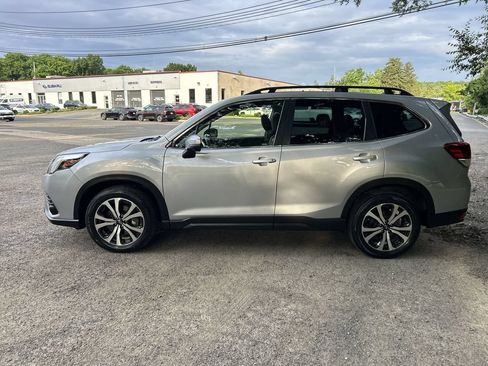 Certified 2023 Subaru Forester Limited AWD/4WD image 5