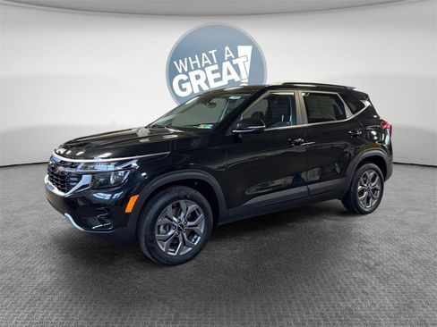 Certified 2024 Kia Seltos S image 8