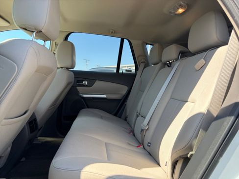 Used 2014 Ford Edge SE w/ Equipment Group 101A AWD/4WD image 25