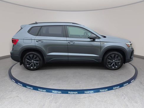 Used 2023 Volkswagen Taos S w/ Driver Assistance Package FWD image 4