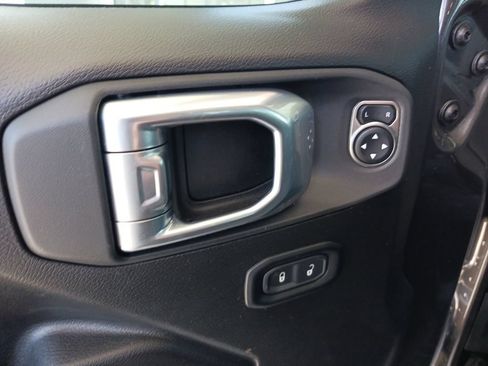 Used 2025 Jeep Gladiator Sport AWD/4WD image 31