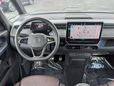 Used 2025 Volkswagen ID. Buzz Pro S Plus w/ Cupholders Package RWD image 18
