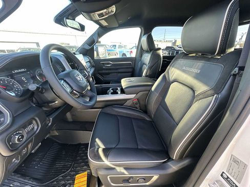 New 2026 RAM 1500 Laramie AWD/4WD image 13