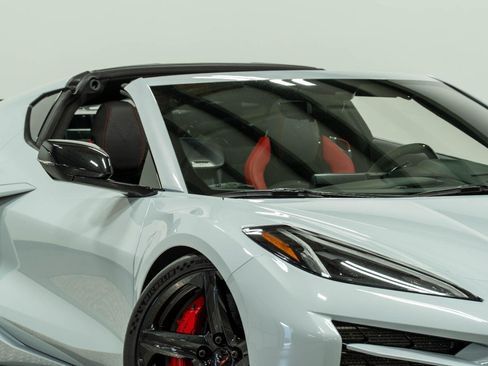 Used 2023 Chevrolet Corvette Z06 w/ Z07 Performance Package RWD image 44