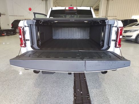 New 2026 RAM 1500 Big Horn AWD/4WD image 29