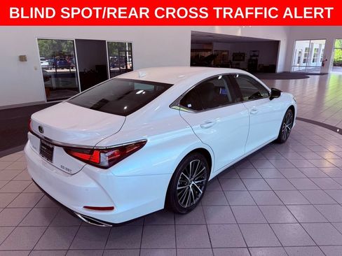 Certified 2024 Lexus ES 350 w/ Premium Package FWD image 7