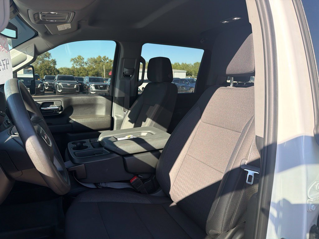 Used 2025 GMC Sierra 2500 Pro w/ 1SA Pro Safety Plus Package AWD/4WD image 21