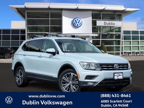 Used 2018 Volkswagen Tiguan SEL image 1