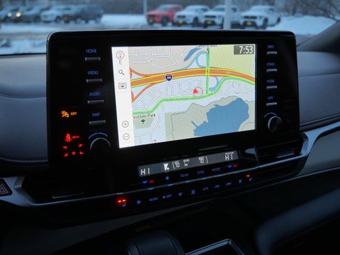 Certified 2023 Toyota Sienna Platinum image 23