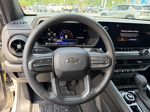 New 2026 Chevrolet Colorado Trail Boss w/ Midnight Edition AWD/4WD image 23