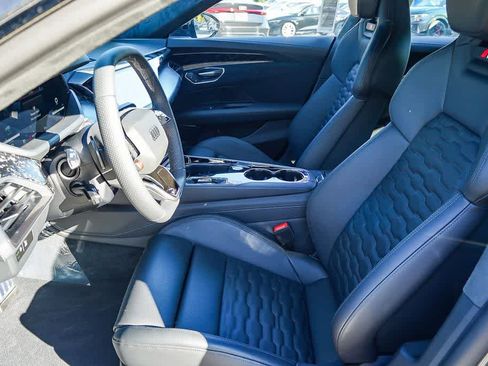 New 2026 Audi RS e-tron GT performance image 19