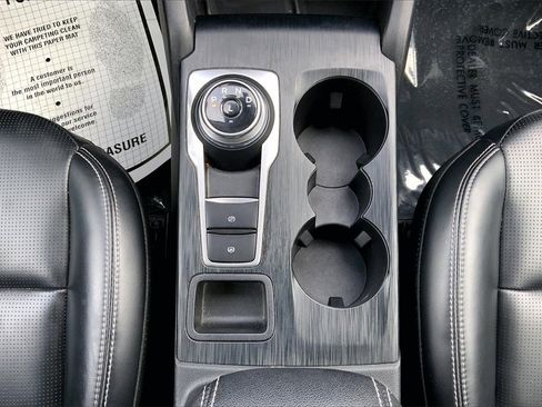 Used 2023 Ford Escape Platinum image 16