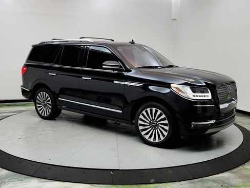 Used 2019 Lincoln Navigator Reserve w/ Cargo Package image 3