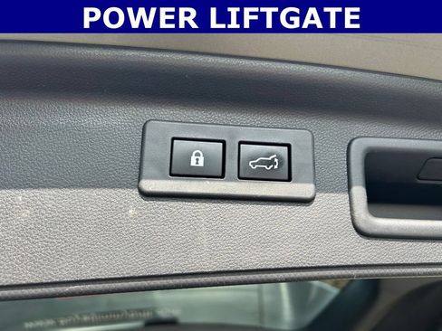 Used 2023 Subaru Forester Touring w/ Popular Package #2 AWD/4WD image 17